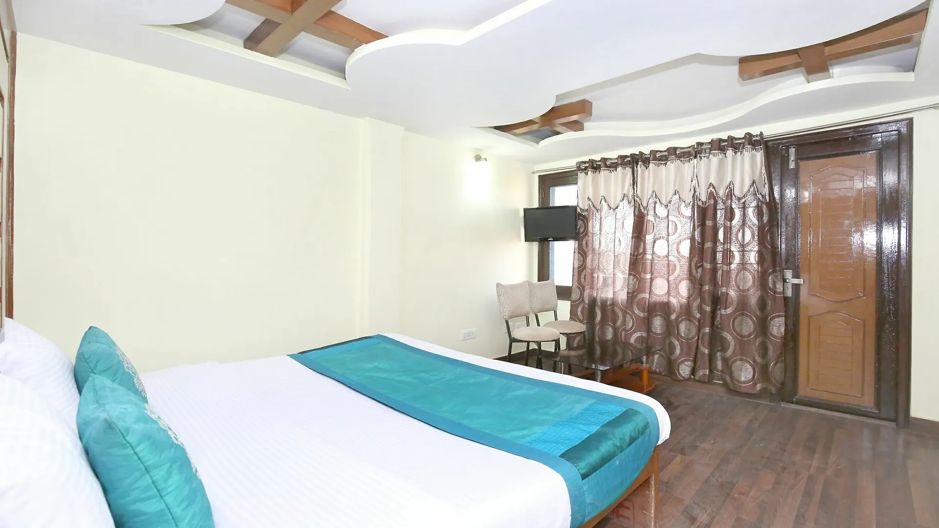 Apartment Oyo Home 10980 2Bhk Shady Edge Kaithu Shimla