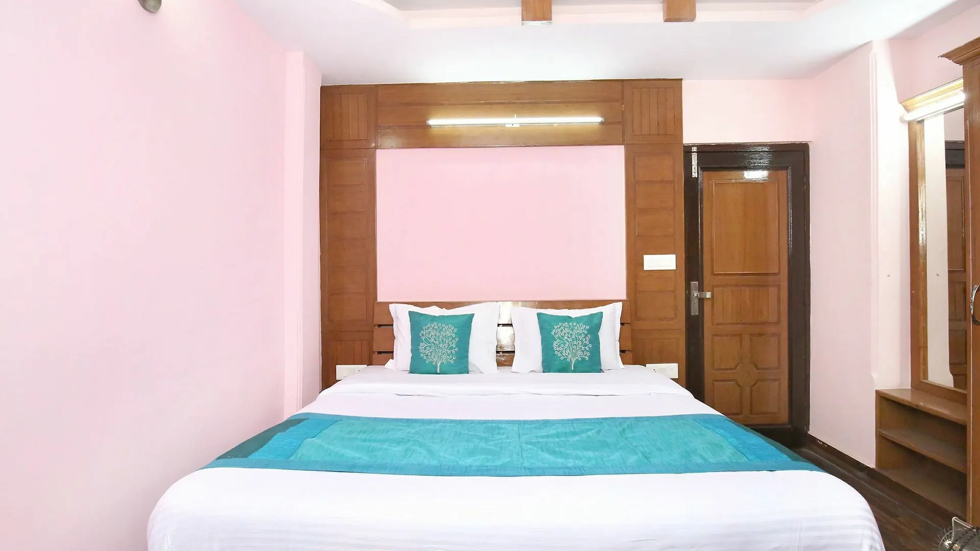 Oyo Home 10980 2Bhk Shady Edge Kaithu Shimla
